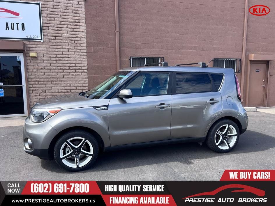 Used 2019 Kia Soul + FWD image 13