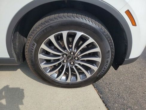 Used 2024 Lincoln Aviator Reserve w/ Elements Package Plus AWD/4WD image 18