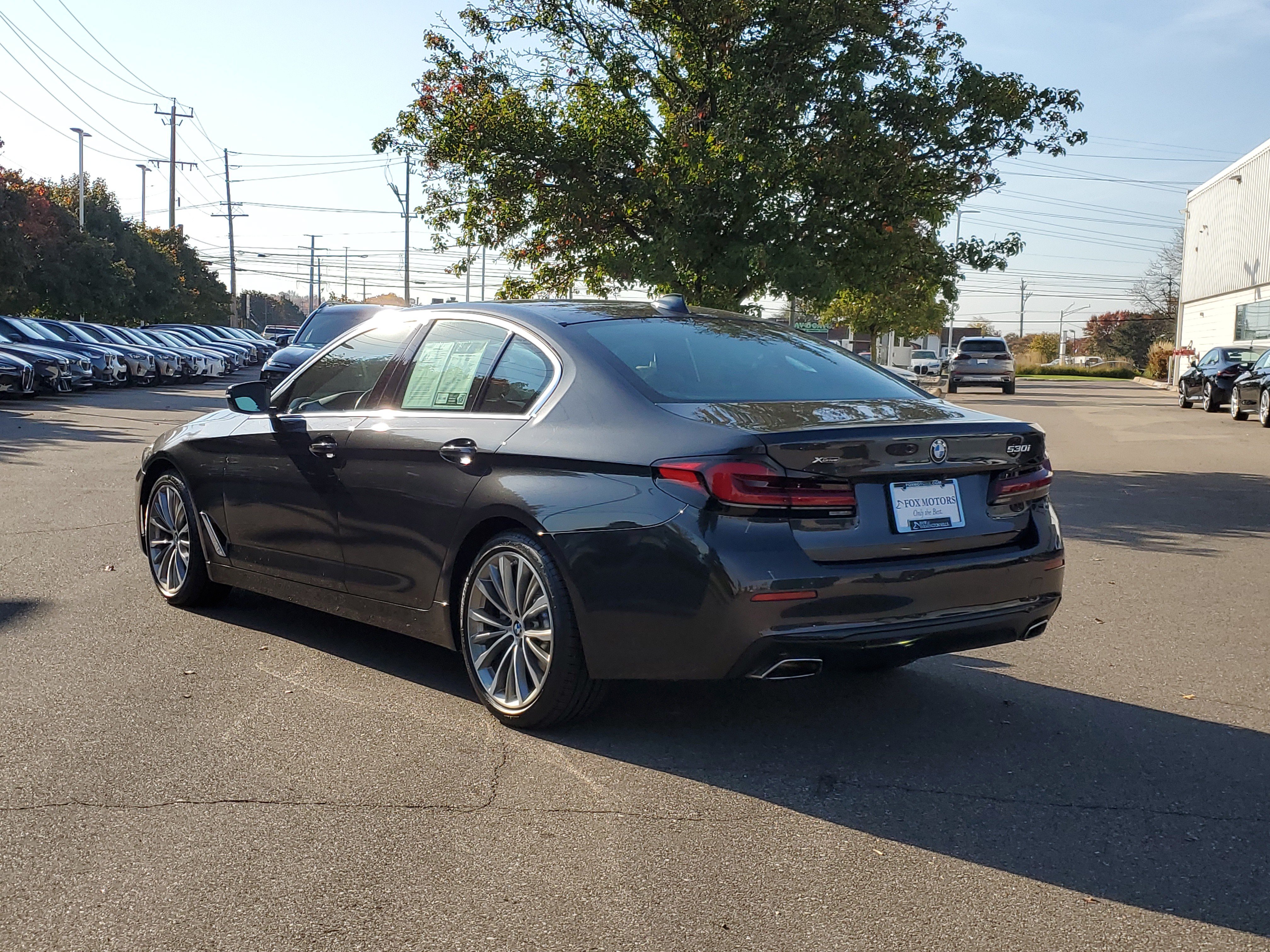 Used 2022 BMW 530i xDrive w/ Premium Package AWD/4WD image 3