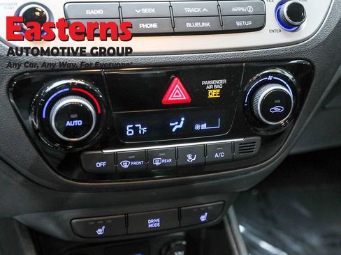 Used 2020 Hyundai Accent Limited FWD image 20