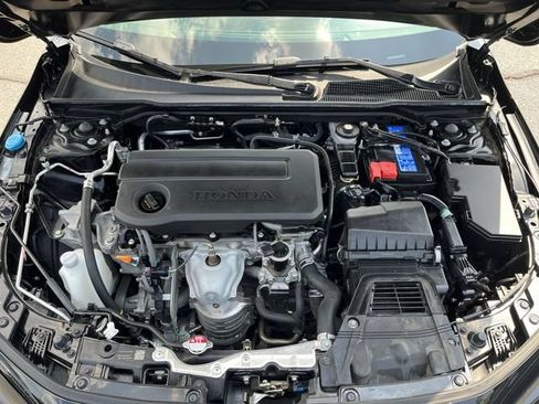 Used 2025 Honda Civic Sport image 19