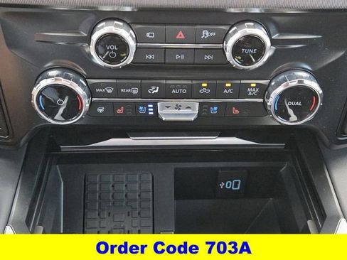 New 2026 Ford F250 Platinum w/ FX4 Off-Road Package image 16