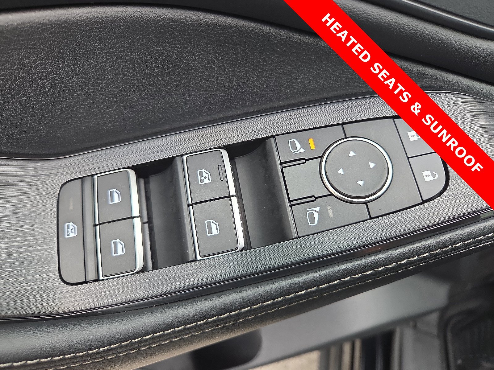 Used 2025 Nissan Rogue SL w/ Tech Package AWD/4WD image 15