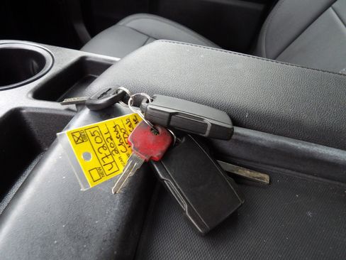 Used 2021 Chevrolet Silverado 1500 W/T w/ WT Safety Package image 15