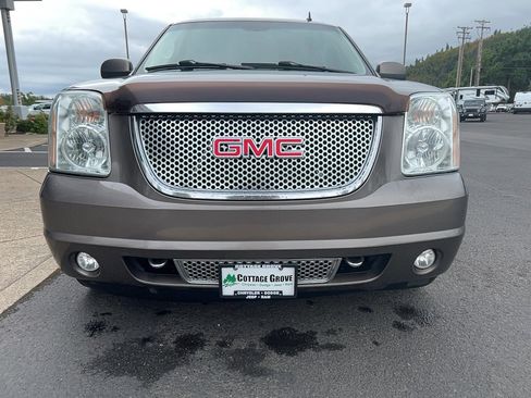 Used 2013 GMC Yukon Denali image 5