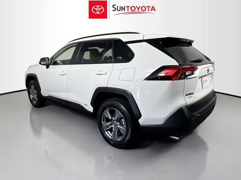 Used 2025 Toyota RAV4 LE image 6