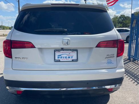 Used 2017 Honda Pilot Elite image 3