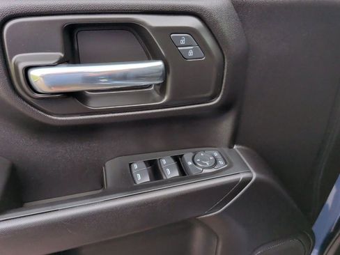 Used 2024 Chevrolet Silverado 1500 Custom image 11