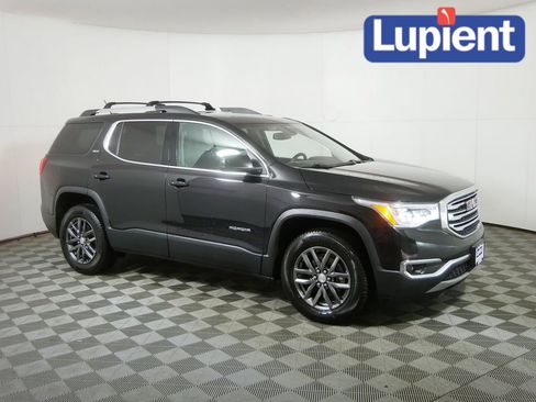 Used 2018 GMC Acadia SLT image 1