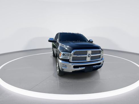 Used 2018 RAM 2500 Laramie w/ Snow Chief Group image 3