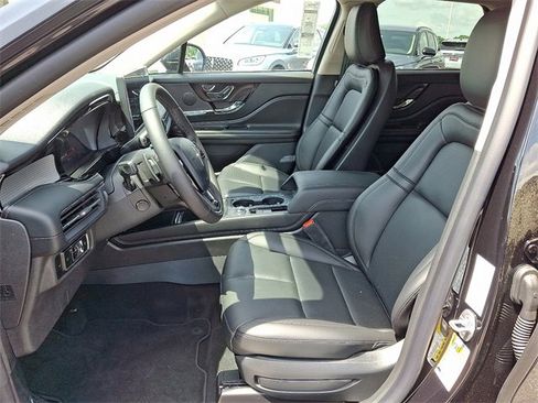 New 2025 Lincoln Corsair Premiere w/ Equipment Group 101A image 6