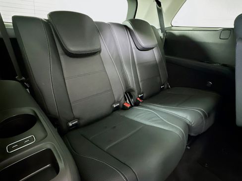 New 2026 Mercedes-Benz GLS 450 4MATIC image 28