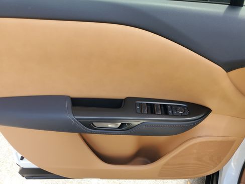 Used 2024 Lexus RZ 300e Premium w/ Accessory Package (Z1) image 19