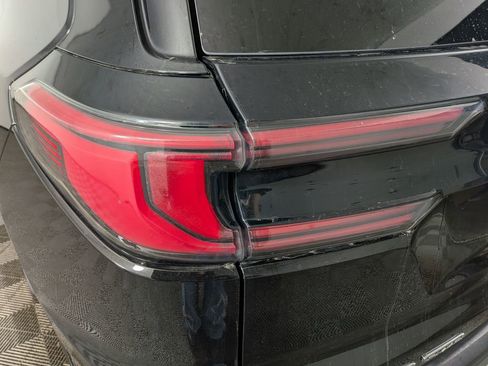 Certified 2025 GMC Acadia Elevation image 12