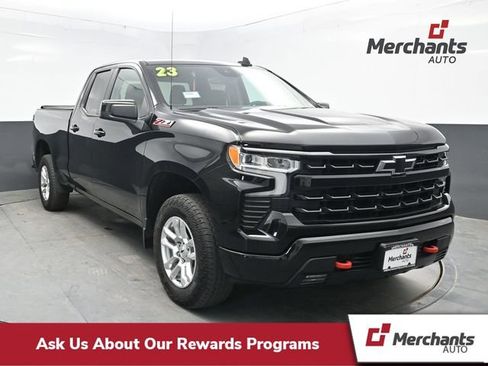 Used 2023 Chevrolet Silverado 1500 RST w/ Z71 Off-Road Package AWD/4WD image 1