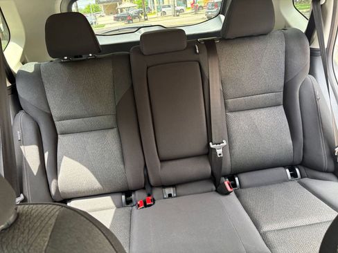 Used 2025 Nissan Rogue SV FWD image 32