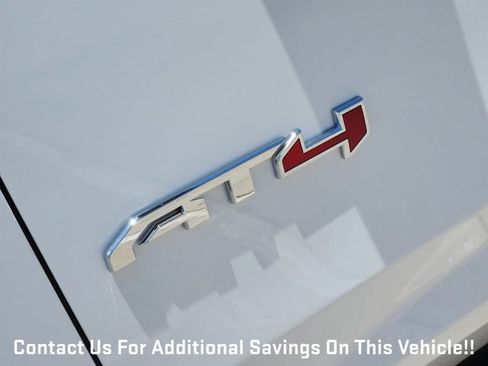 New 2026 GMC Yukon AT4 AWD/4WD image 8