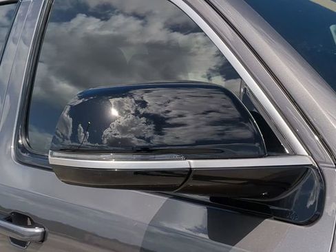 New 2026 Jeep Grand Wagoneer 2WD image 12