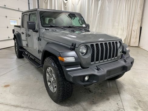 Used 2020 Jeep Gladiator Sport w/ Quick Order Package 24S image 2