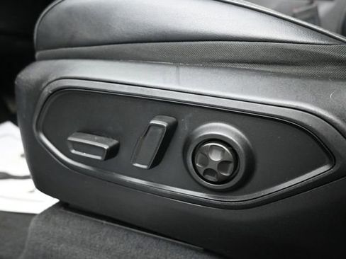 Used 2023 Jeep Grand Cherokee Overland w/ Rear Seat Video Group I AWD/4WD image 19