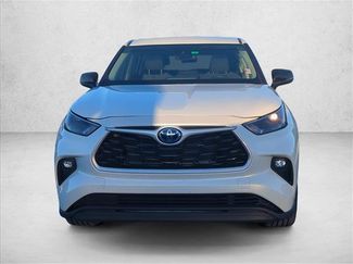 Used 2023 Toyota Highlander LE video 2