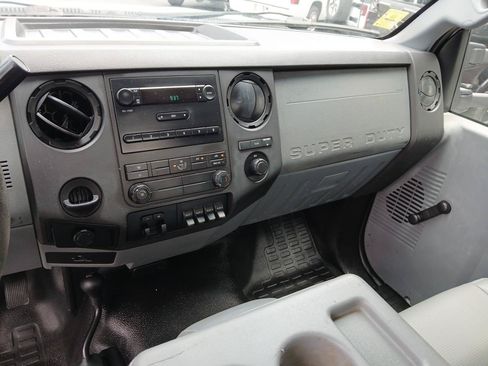 Used 2012 Ford F450 XL w/ XL Decor Group AWD/4WD image 18