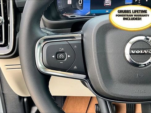 New 2026 Volvo XC40 B5 Ultra w/ Climate Package image 14