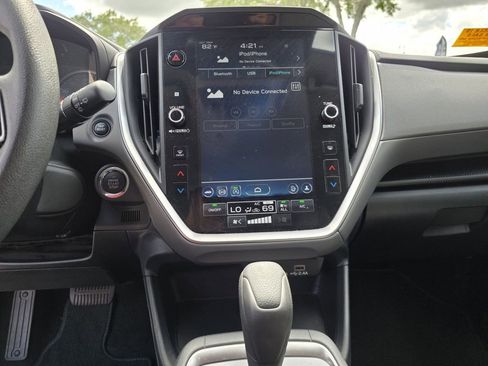 Used 2024 Subaru Crosstrek 2.0i Premium image 18