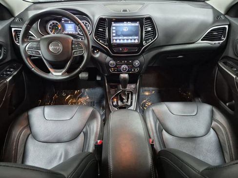 Used 2019 Jeep Cherokee Limited FWD image 13
