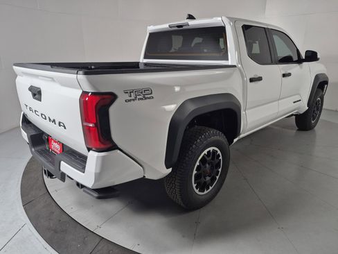New 2026 Toyota Tacoma TRD Off-Road image 4