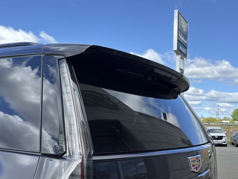 Used 2025 Cadillac Escalade Sport Platinum AWD/4WD image 20