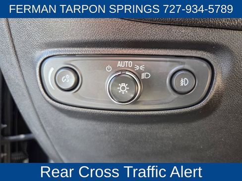 Used 2020 Chevrolet Equinox LT image 25