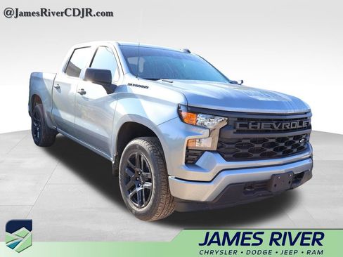 Used 2025 Chevrolet Silverado 1500 Custom w/ LPO, Dark Essentials Package AWD/4WD image 22