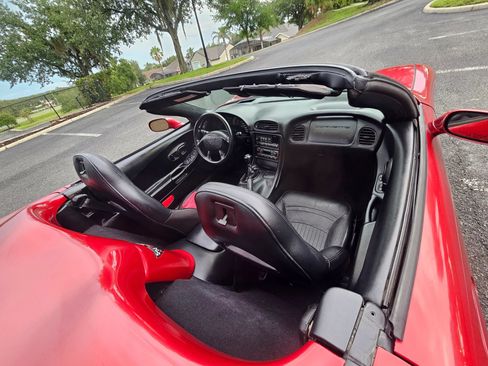 Used 2004 Chevrolet Corvette Convertible w/ Preferred Equipment Group RWD image 26