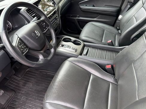 Used 2023 Honda Passport EX-L image 9