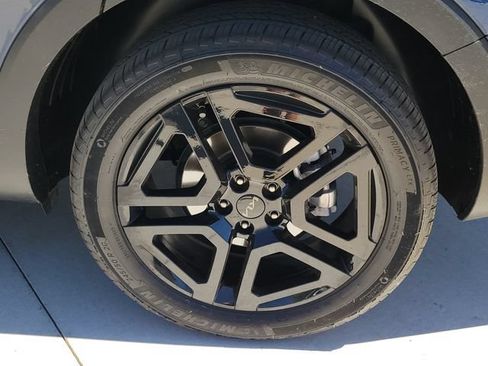 Certified 2025 Kia Telluride SX Prestige X-Line AWD/4WD image 20