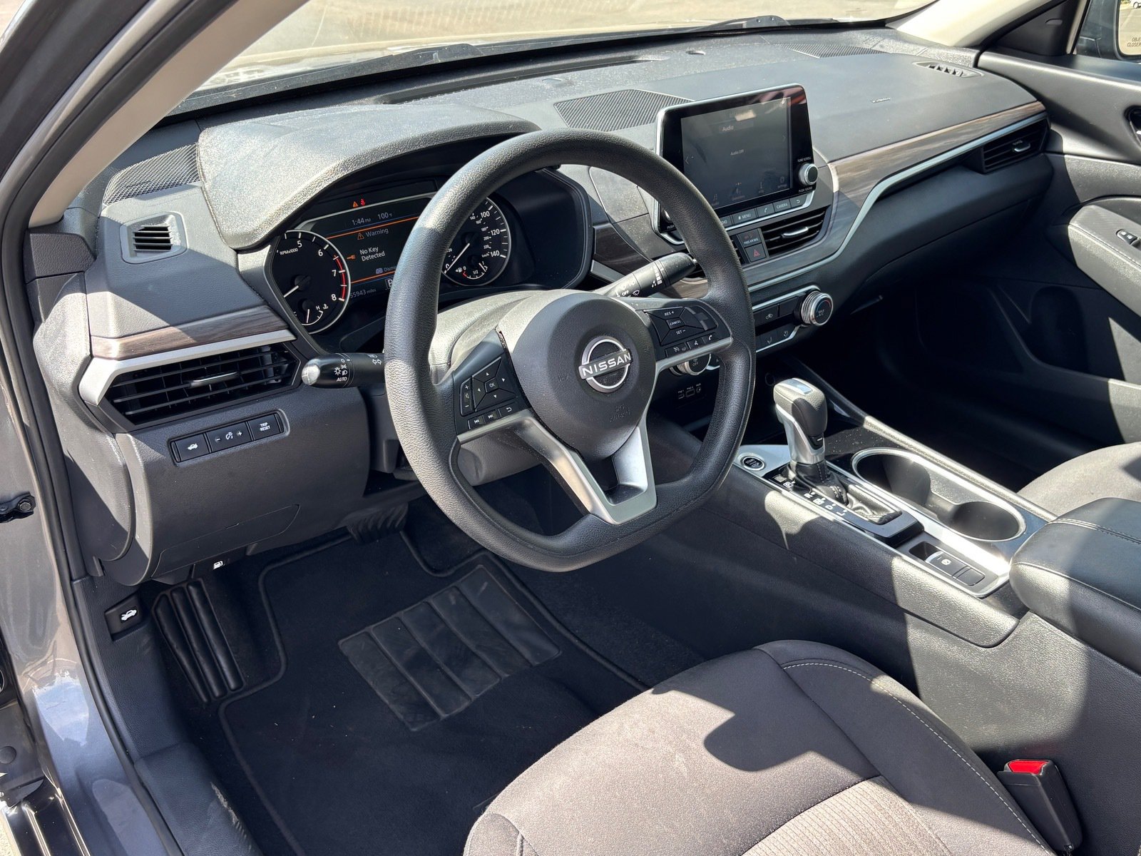 Used 2024 Nissan Altima 2.5 SV AWD/4WD image 20