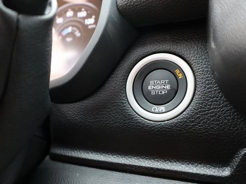 Used 2025 RAM 2500 Laramie image 20