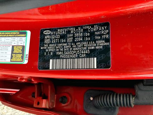 Used 2023 Hyundai Elantra SEL w/ Convenience Package image 28