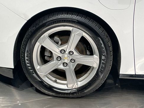 Used 2018 Chevrolet Volt LT image 35