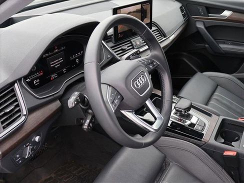 Used 2023 Audi Q5 2.0T Prestige w/ Prestige Package AWD/4WD image 3