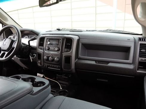 Used 2018 RAM 3500 Tradesman w/ Chrome Appearance Group AWD/4WD image 42