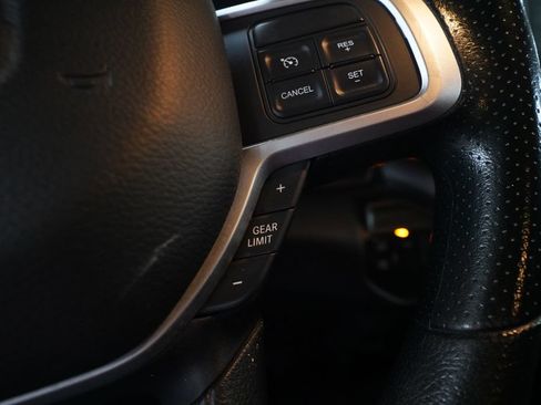 Used 2020 RAM 3500 Big Horn AWD/4WD image 19