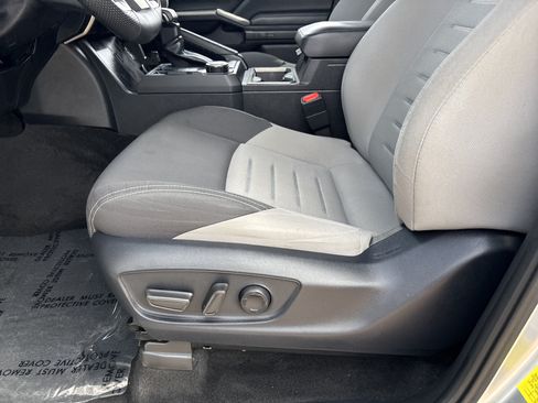 Used 2024 Toyota Tacoma TRD Sport w/ TRD Sport Upgrade Package RWD image 19