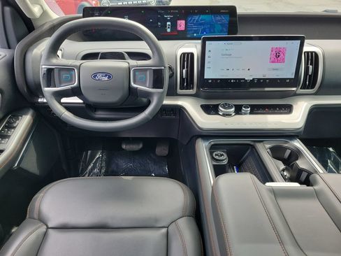 Certified 2025 Ford Expedition Max Active AWD/4WD image 12