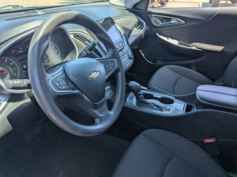 Used 2023 Chevrolet Malibu LT FWD image 17