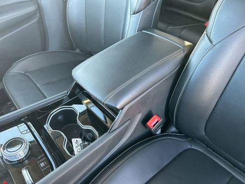 New 2023 Jeep Grand Cherokee 4WD 4xe w/ Luxury Tech Group II image 21