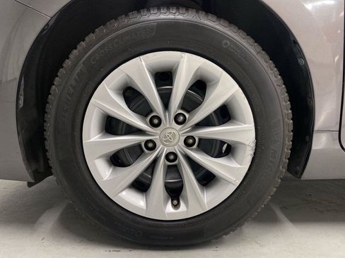 Used 2016 Toyota Camry LE FWD image 22