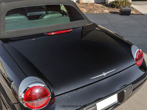 Used 2002 Ford Thunderbird Deluxe image 89