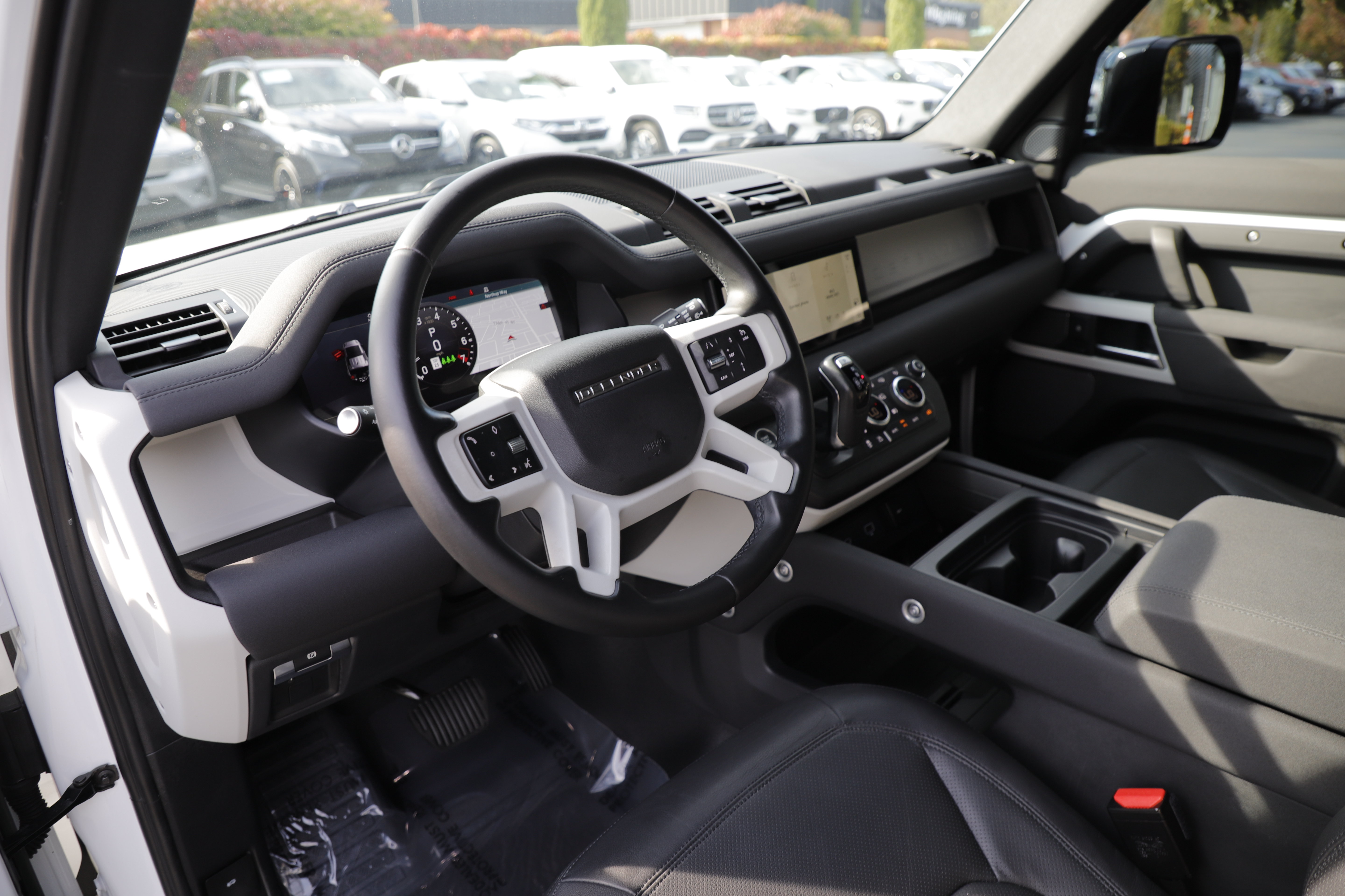 Certified 2023 Land Rover Defender 110 S AWD/4WD image 15